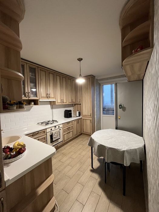 Продам затишну укомплектовану 2-кімнатну квартиру. Сертифікат - ТАК