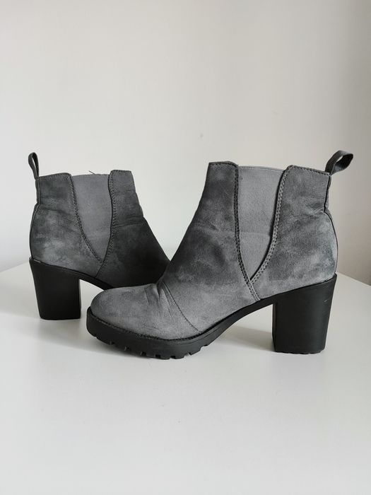 szare botki zamszowe na kolumnie obcasie rozmiar 40