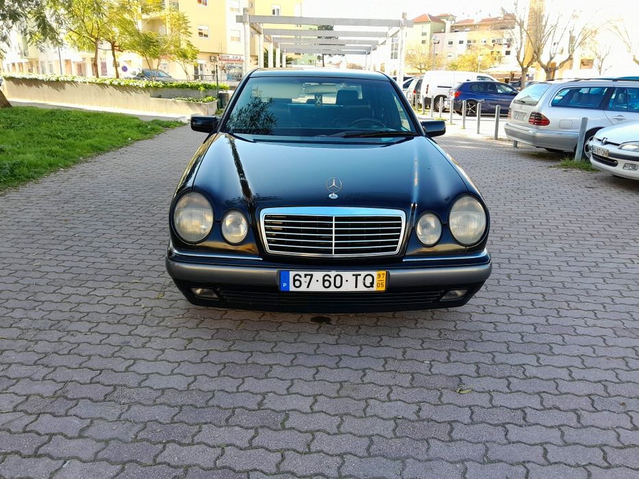 Mercedes -benz E 220 diesel