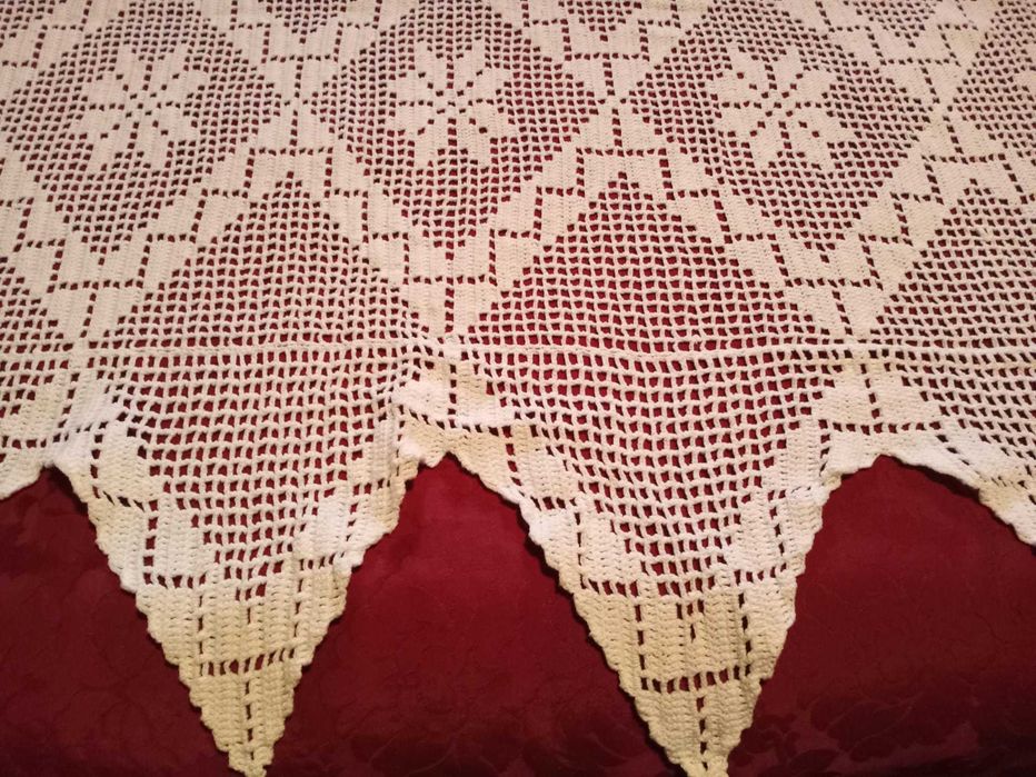 Colcha renda feita à mão