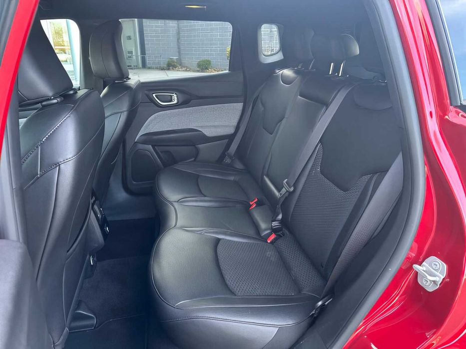 Jeep Compass Latitude      2024