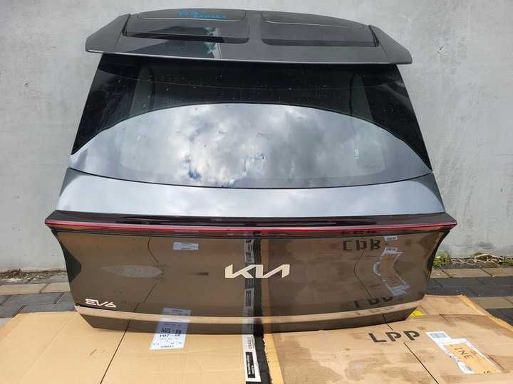 KIA EV6 кришка багажника