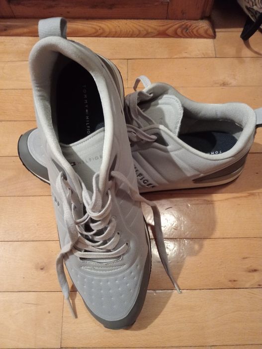 NOWE buty Tommy Hilfinger r.44