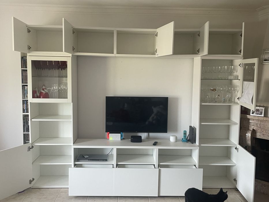 Movel IKea -TV - com arrumaçao