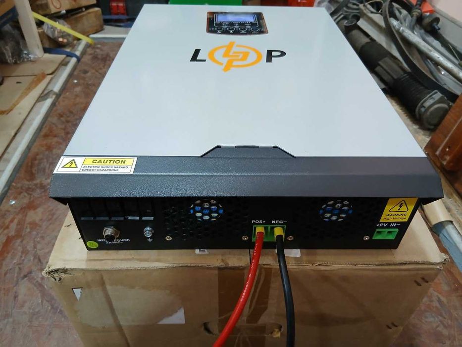 Солнечный гибридный инвертор LPW-HY-3522-3500VA (3500Вт) 24V