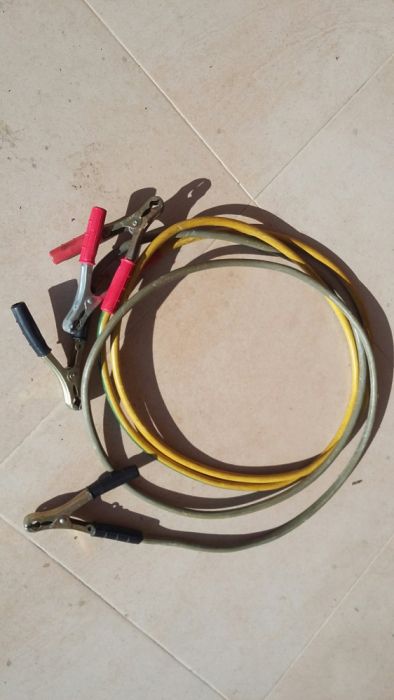 Cabos de bateria feitos apenas por encomenda