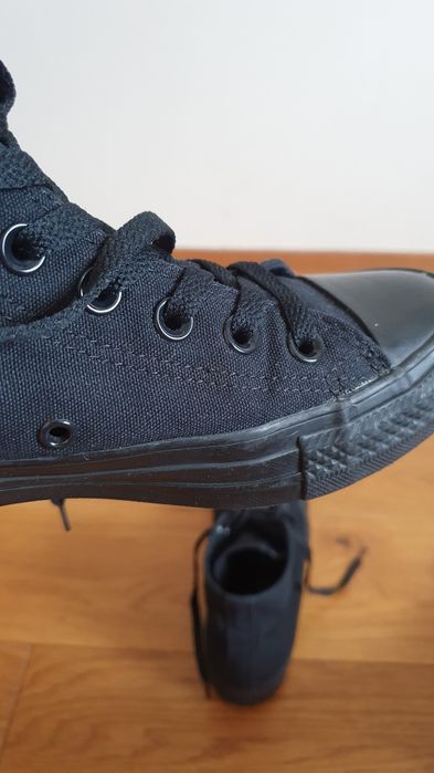 Całe czarne jednolite converse noir