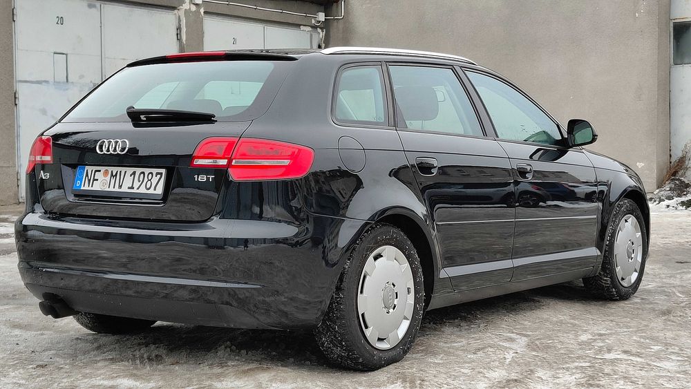 Audi A3 Sportback LIFT 1.8Turbo  // Xenon , LED //