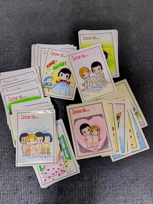 Cromos autocolantes da coleção "O Amor é"