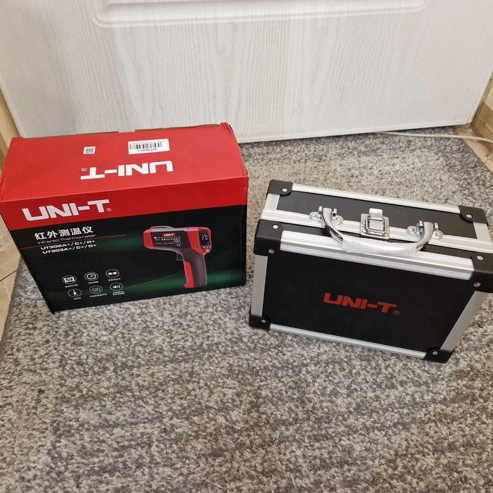 UNI-T UT302C+ Miernik temperatury