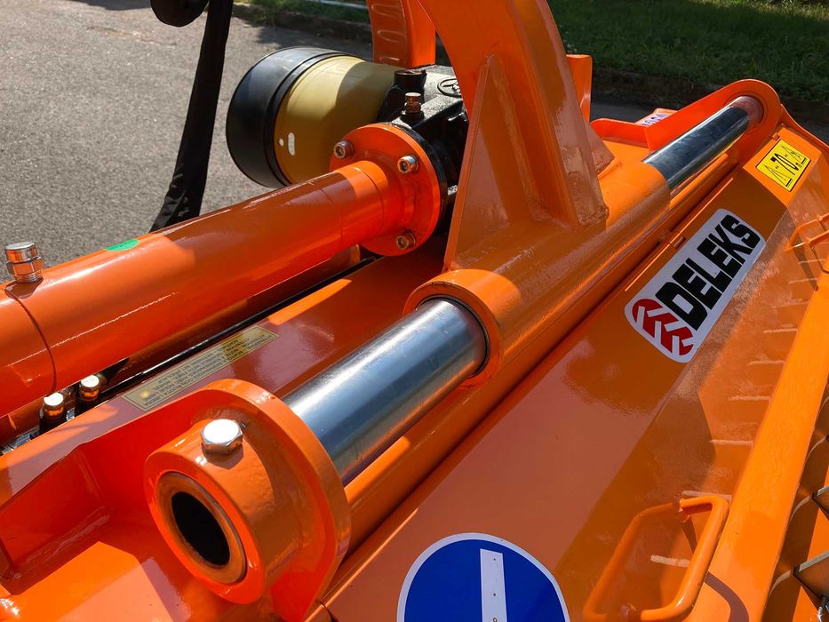 Triturador Pesado 2m TORO-200- p/trator 60-120cv - 5 Correias c/ CARDÃ