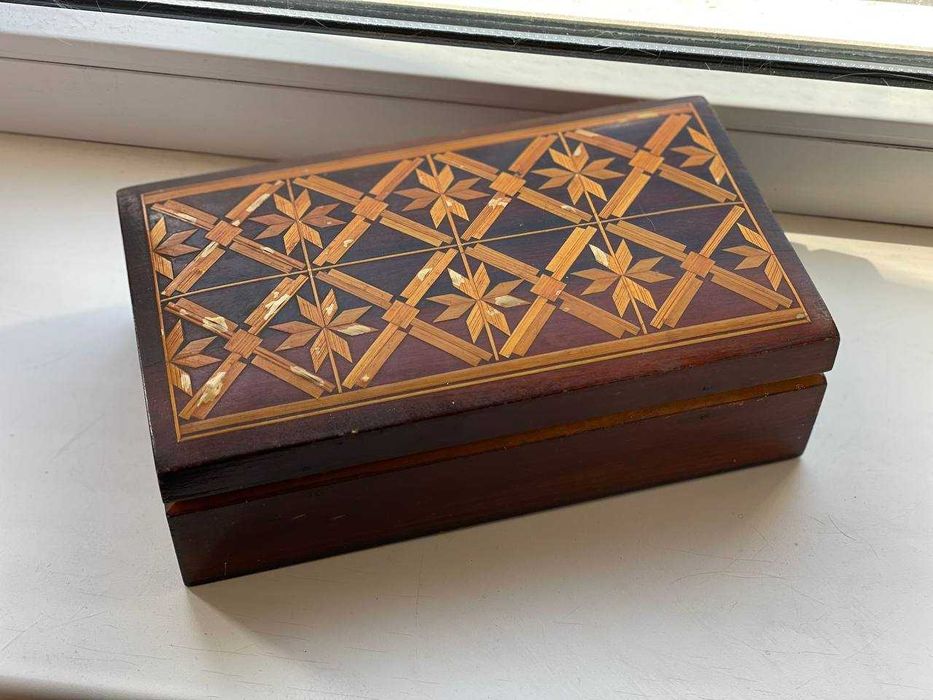 Шкатулка дерев'яна 24х14 см