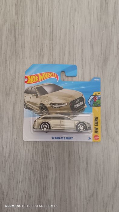 Hot Wheels '17 Audi  RS 6 Avant