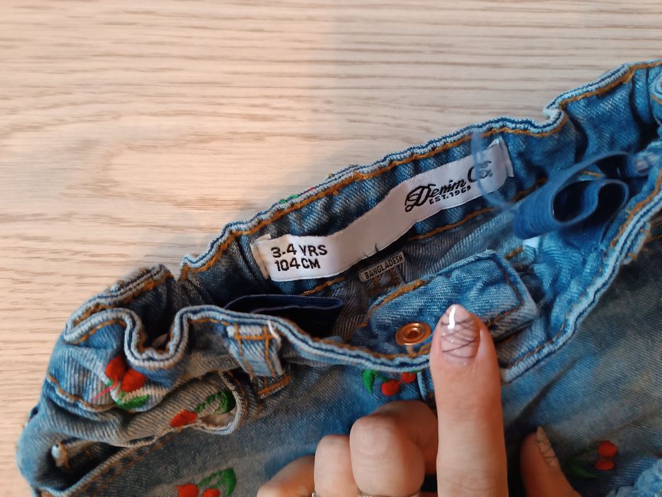 Super zestaw jeansy krótkie spodenki r 98/104