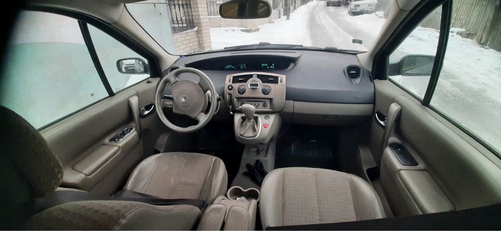 Рено сценик 2 комфортне сімейне авто , водій жінка