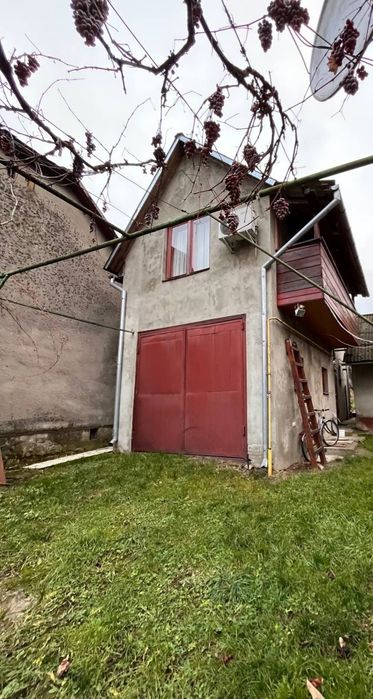 Продам два будинки за ціною одного  з суперрозташуванням