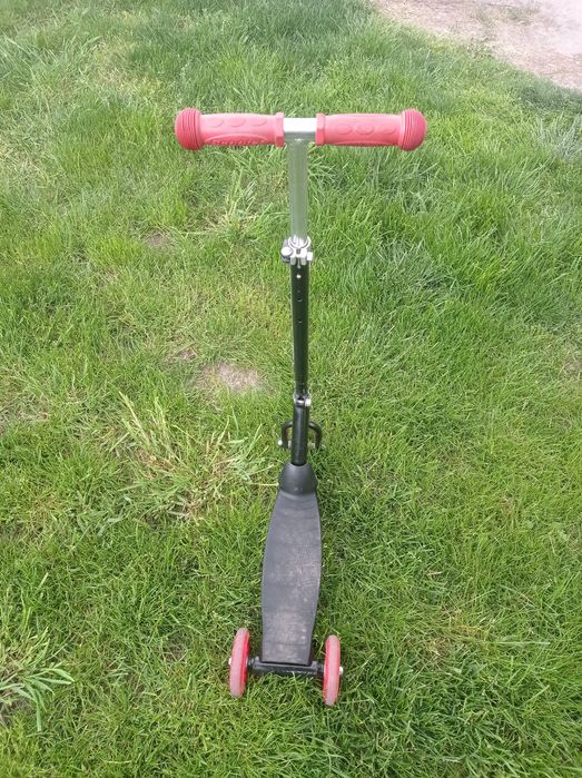 Самокат   дитячій