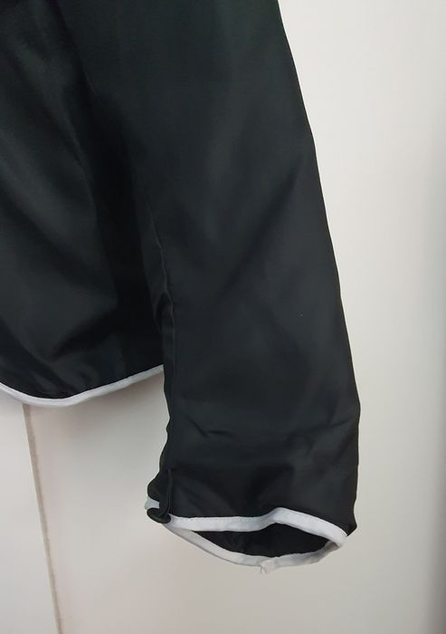 Casaco mota senhora Kerozen
tamanho 4XL
Marca Kerozen
Nuevo

Para mais