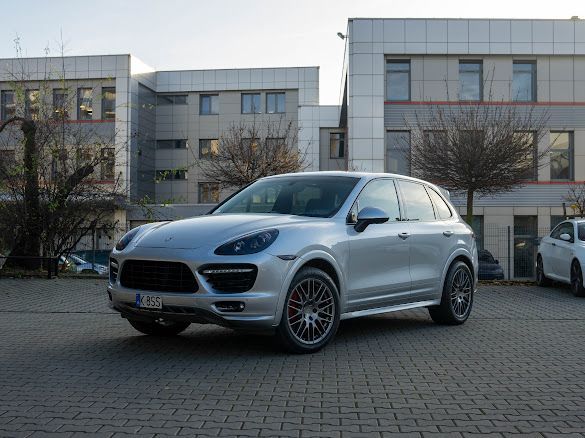 Porsche Cayenne Porsche Cayenne GTS 4.8 V8 Sport Chrono