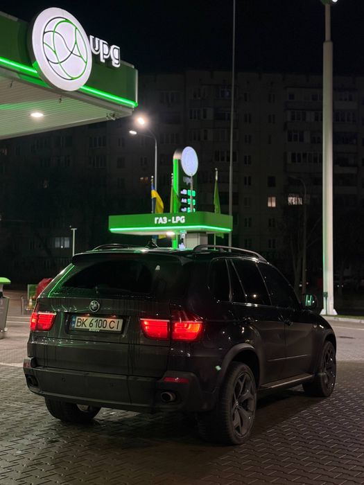 Продам Bmw x5 e70
