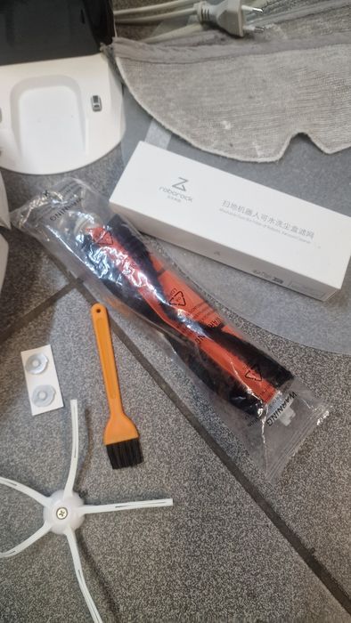 Roborock S5 Max.Z mopem. Ładny stan + zapasowe części.