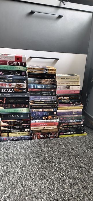 Rezerwacja do 25. 02. Wyprzedaż domowej biblioteczki  seria zestaw prz