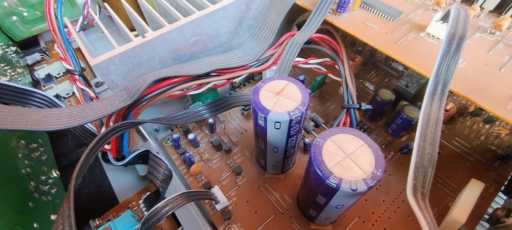 Wzmacniacz Akai am-26