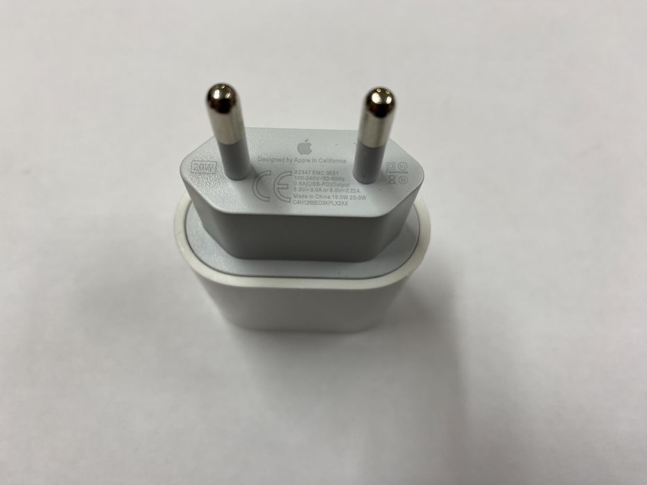 Зарядка Iphone usb-c 20w power adapter
