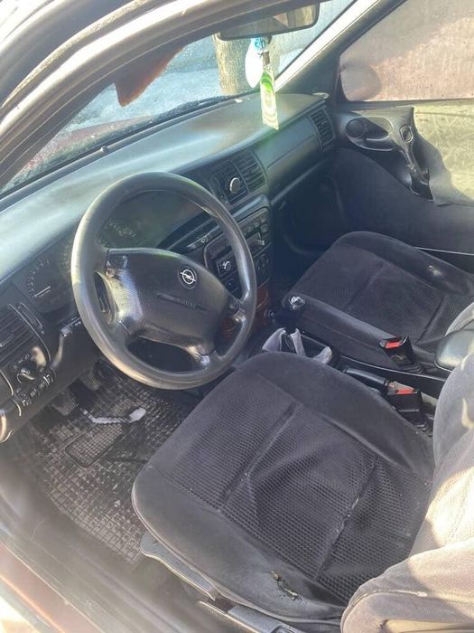 Продам Опель вектра б