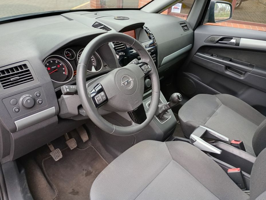 Opel Zafira Wersja 111 7osobowy 2xPDC