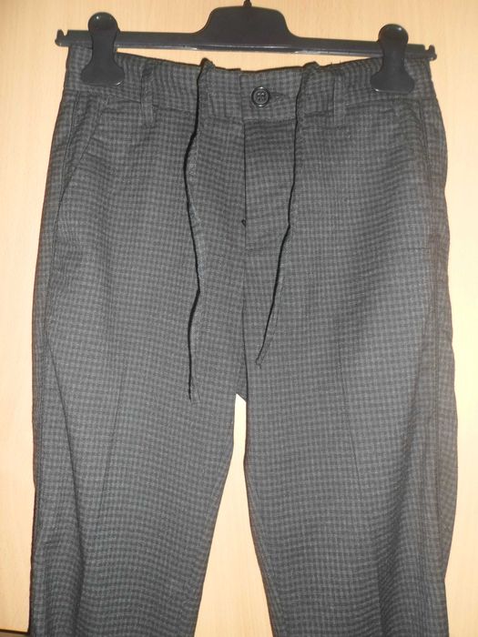 calças para homem da marca PULL&BEAR