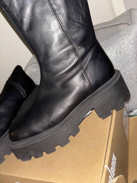 Buty długie Bianco, rozmiar 40. Skóra naturalna.