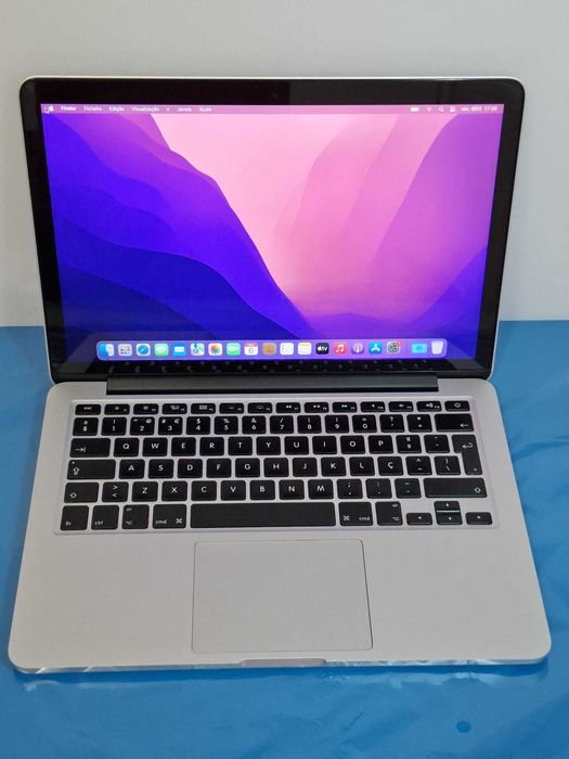 MacBook Pro Ecrã Retina 13,3" i5 2,6Ghz MacOSMonterey 8 Gig RAM C/NOVO