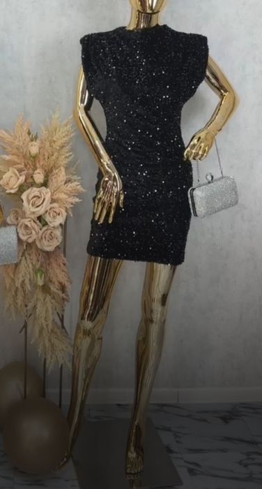 Sukienka mini w czarne cekiny na Sylwester xs/s