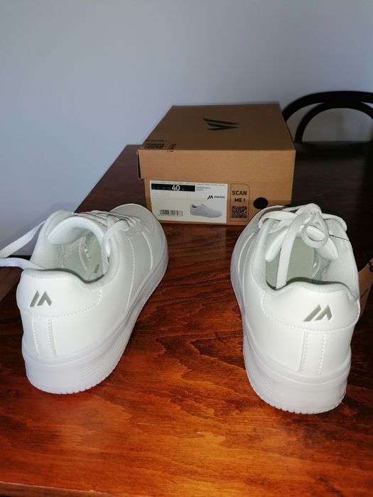 Adidasy Martes nowe rozmiar 40 białe
