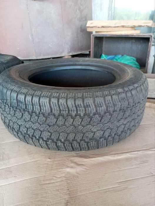Шина б/у на запаску-500 грн