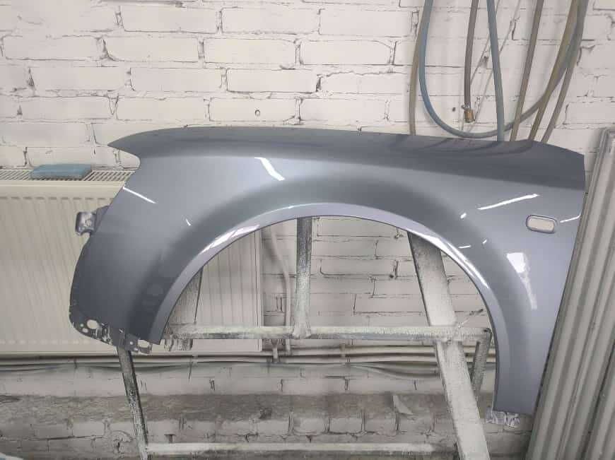 Błotnik AUDI A4 B6 00-04r KOLOR LY7H