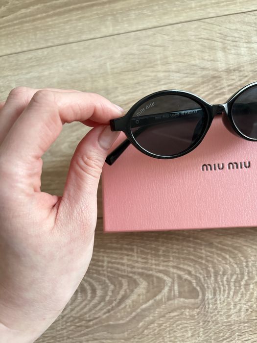 Okulary przeciwsloneczne miu miu czarne
