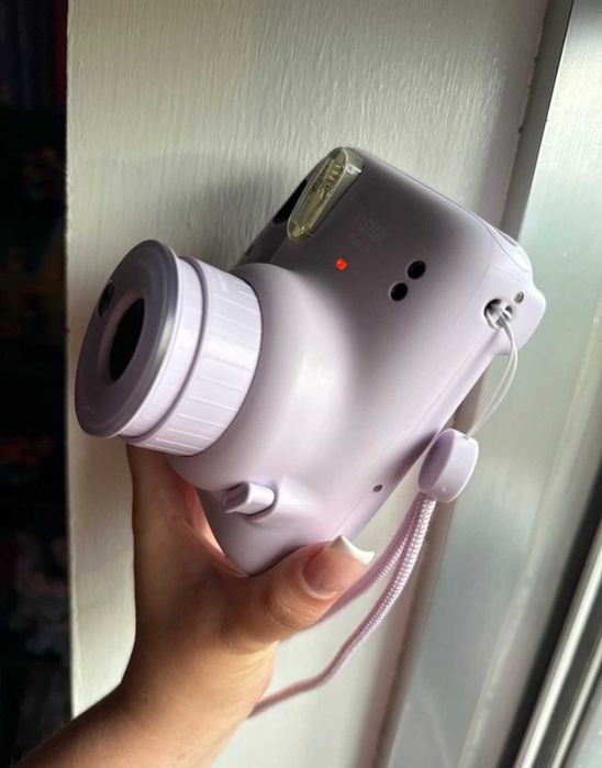 Máquina Instax Mini 11 + capa