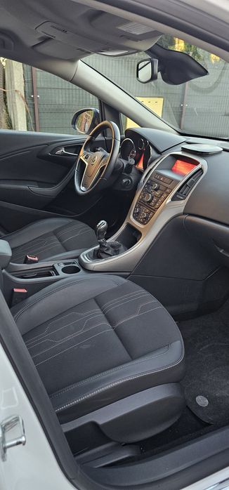 Opel Astra_1.4T_Opc-line/LIMITED*Bixenon_Serwis do końca