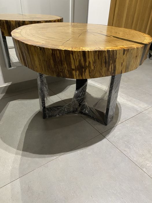 Stolik z plastra  dębu z żywią -80/78cm-12cn