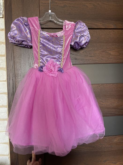 Sukienka rozmiar 104