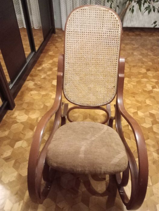 Fotel na biegunach/bujany