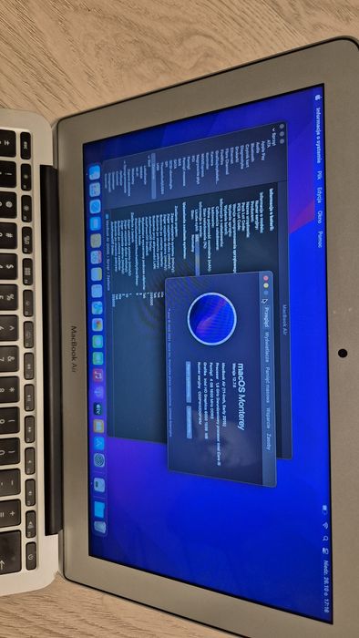 MacBook Air 11 cali 2015 r