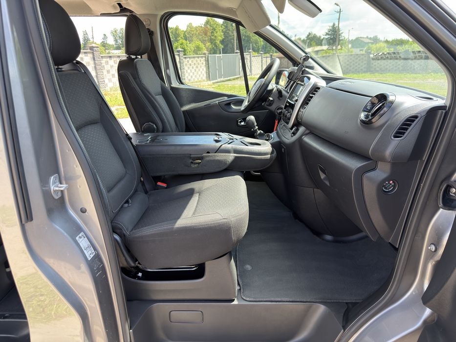 Свіжопригнаний Груз-Пас Opel Vivaro Long 2018