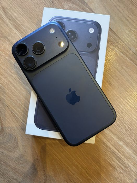 iPhone 17 Pro 256-GB. Neverlock