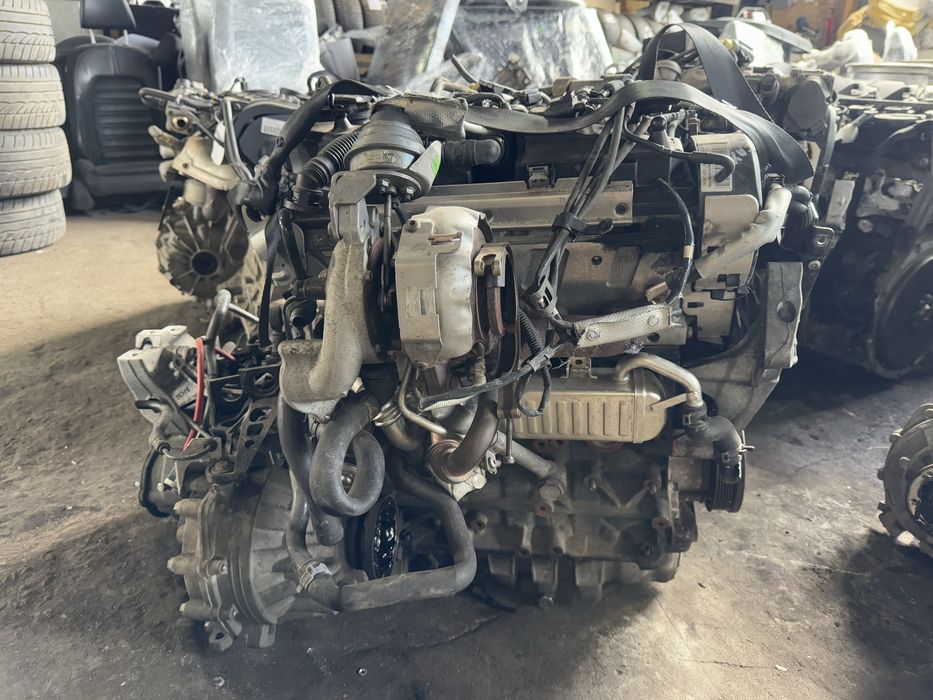 Мотор 1.6TDI пассат б6 гольф 6 шкода а5 cay cayc 77kw двигатель 1.6тді
