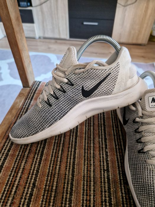 Sneakersy Nike Flex Run r 36.5