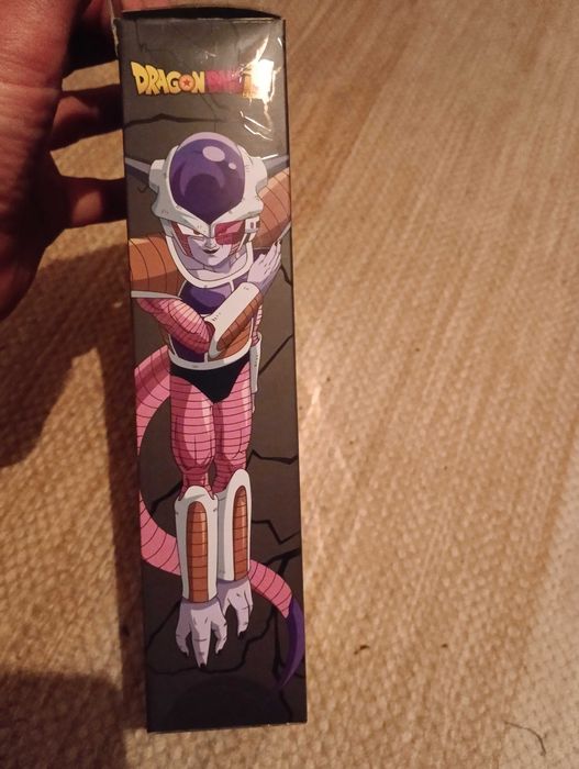 Frieza 1st Form – Dragon Stars completo