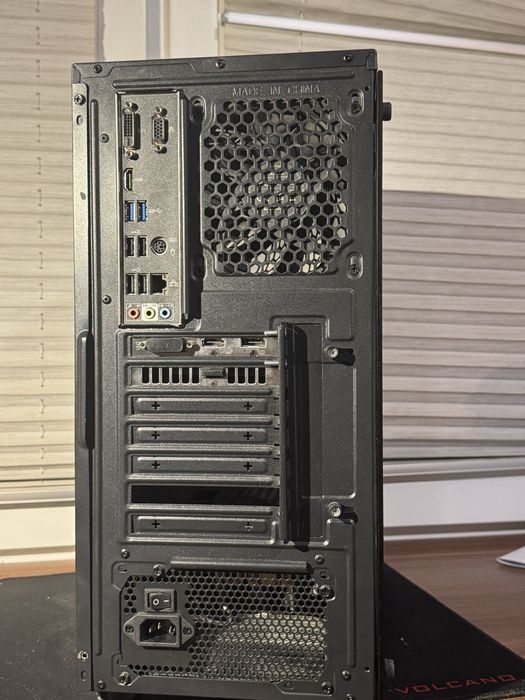 Wydajny Komputer Gamingowy RTX 2060 + i5 10400F